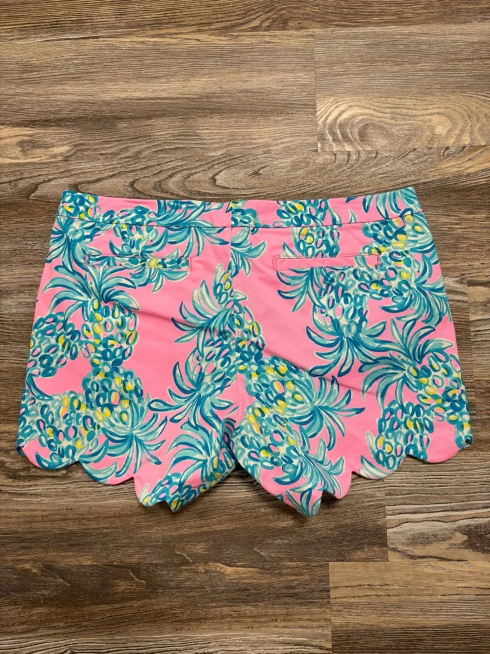 Lilly Pulitzer Stretch Buttercup Shorts in Pelican Pink Beat the Heat 14 NWOT